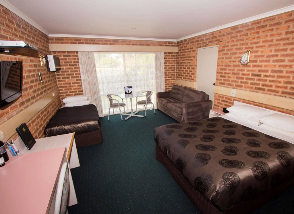 Colonial Motor Inn Bairnsdale Golden Chain Property