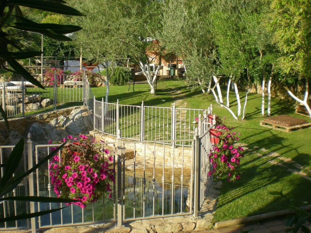 Villa Terme Di Caldana B&B