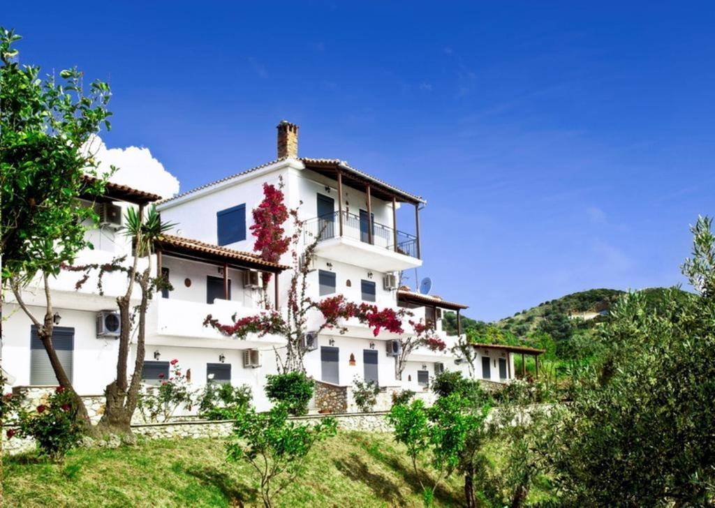 Petra Nera Skiathos, Philian Hotels & Resorts