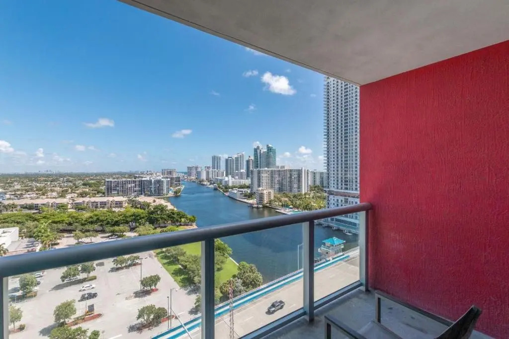 Modern Studio rental at Beachwalk Resort Hollywood 18th floor