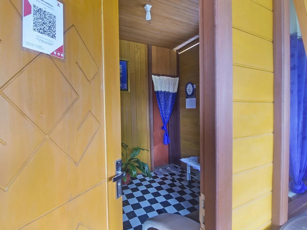 Hotel O Pulisan Ekowisata Homestay Near Wisata Pantai Desa Pulisan
