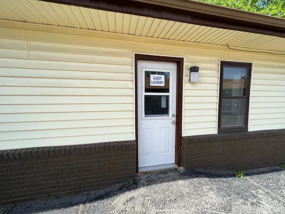 Budget Host Inn