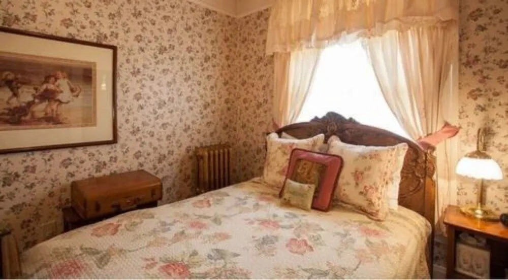 Lion and the Rose Victorian Guest House