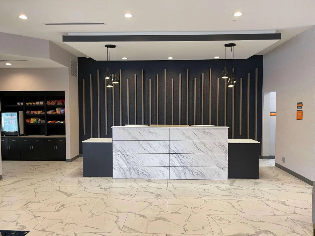 LaQuinta Suites by Wyndham South Bend Notre Dame Area