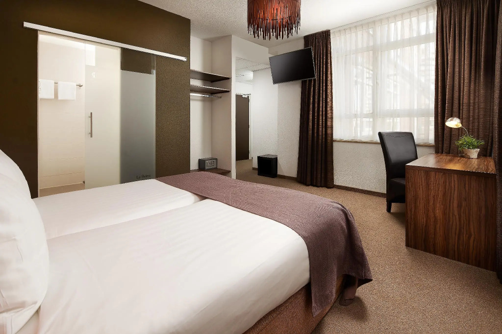 Hotel La Reine