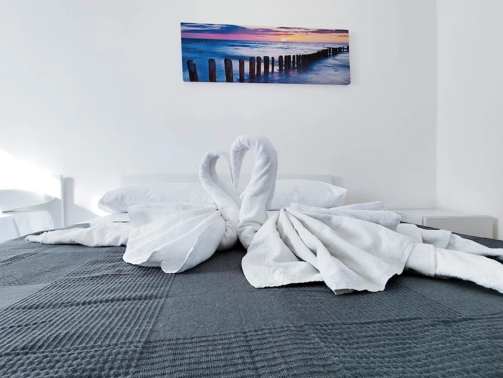Modern Apartment Near the Beach