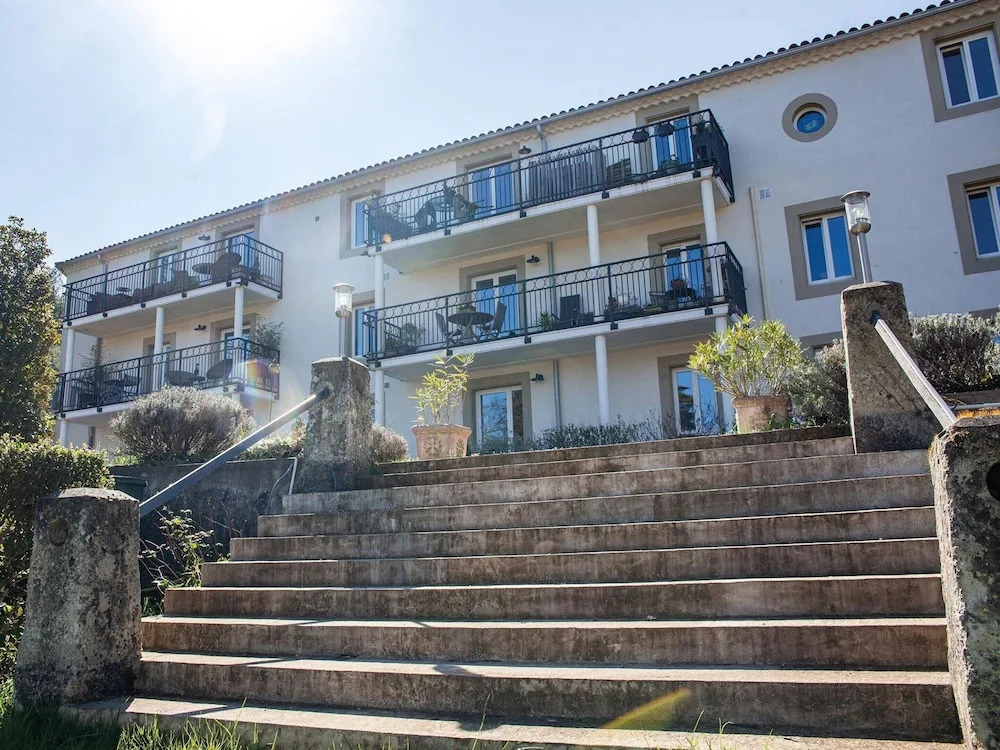 Residence Near Esperaza in a Beautiful Area