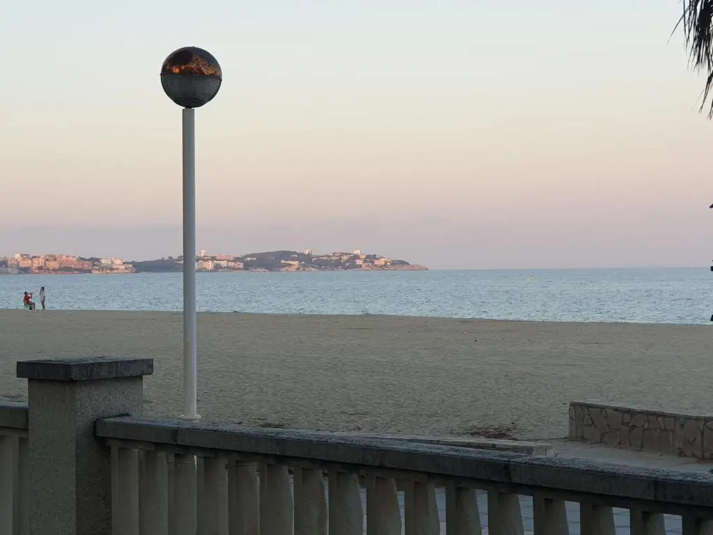APARTAMENTO 1ª LINEA DE MAR CAMBRILS VILAFORTUNY