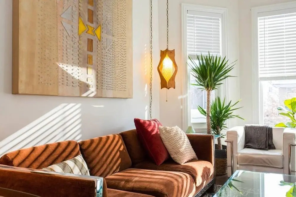Chic Logan Pad - Modern Meets Retro