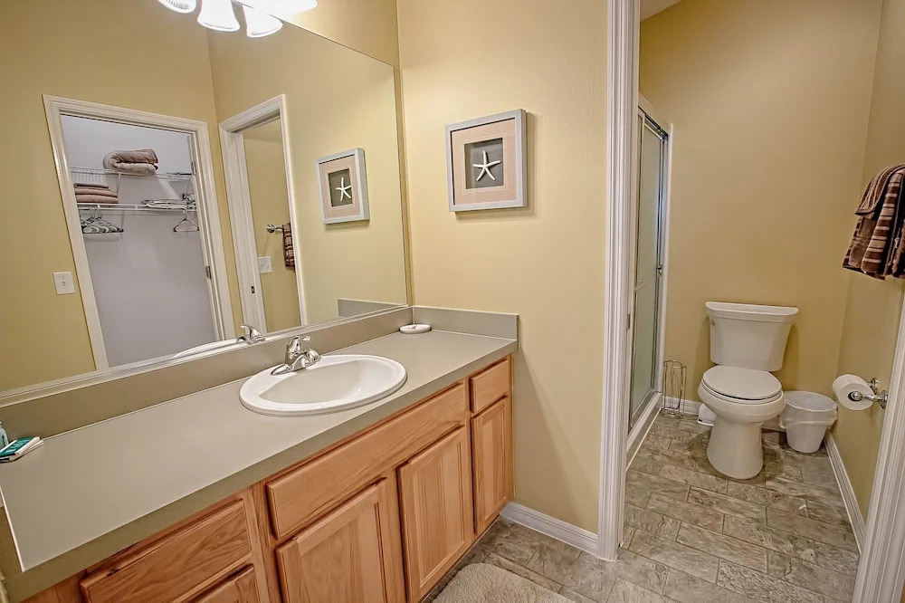 Castlegate Court Home 2 Bedroom by The VIR Group