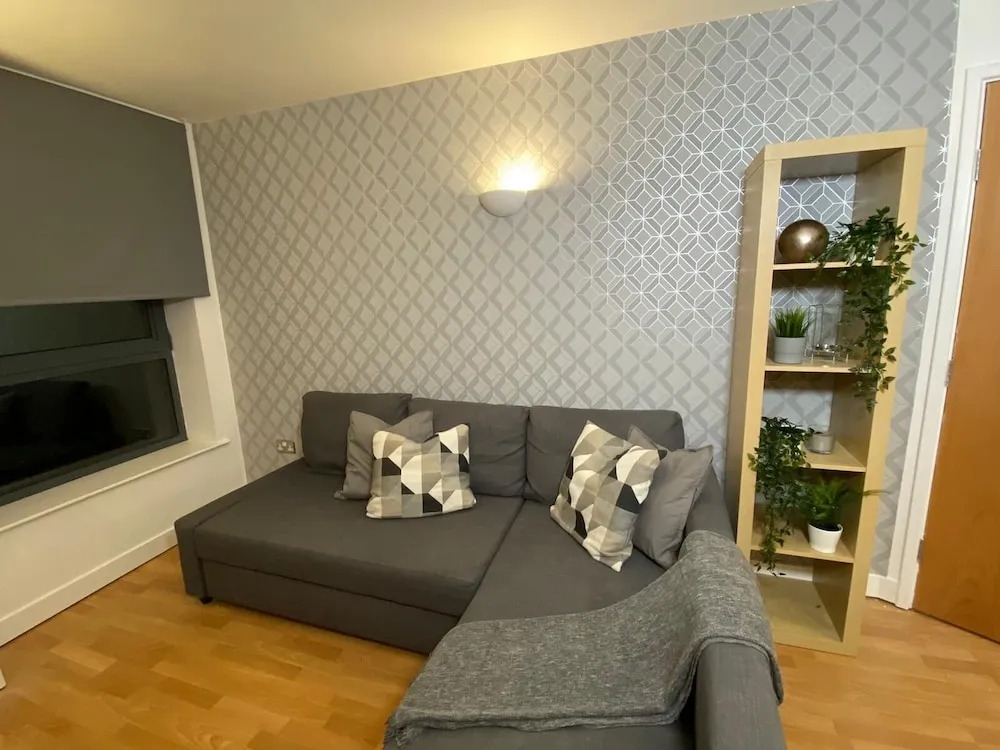 West One Aspect - City Apartment With A View