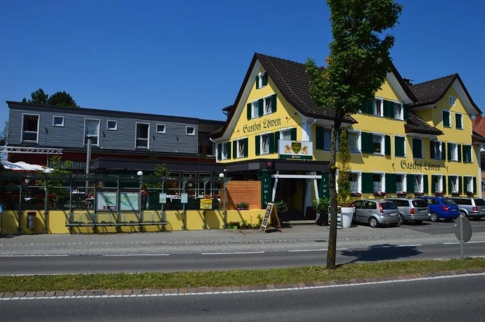 Hotel Pension Löwen nahe Feldkirch - günstige Zimmer für Urlauber, Firmen und Monteure