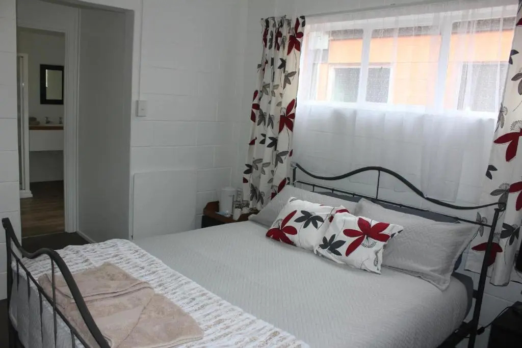 Riverside Haven Lodge & Holiday Park