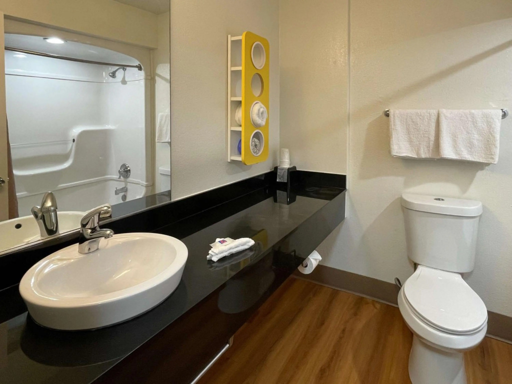Motel 6-Duncanville, TX - Dallas