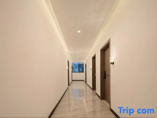 Libo Zhiyu Home Inn Chinese Inn (Xiaoqikong West Gate)