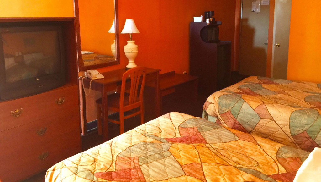 Travelodge Newark Airport