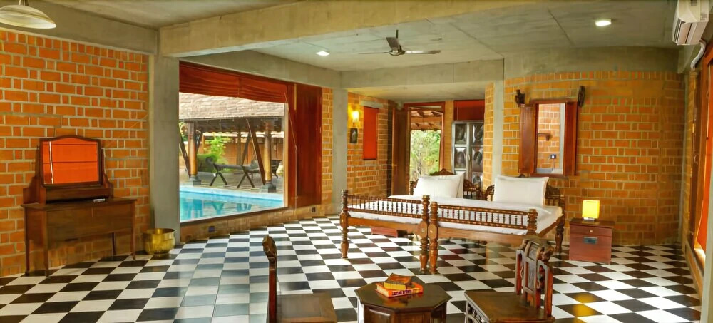 Vinnca Lake House