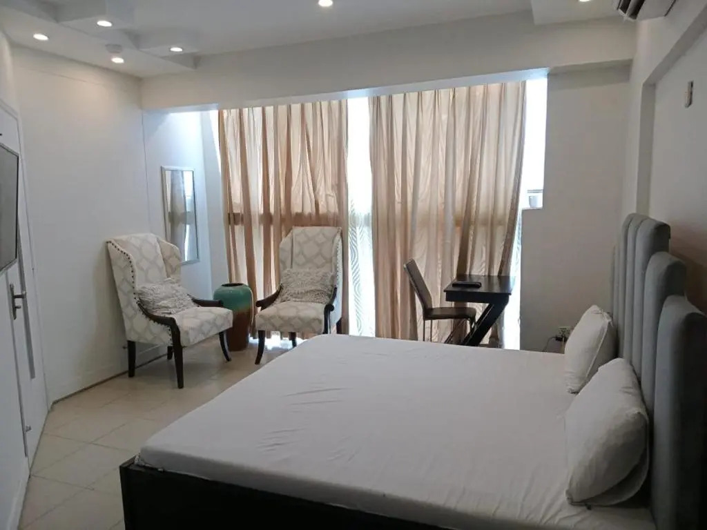 Casa De SAF, Near Sea View, Mc Donalds, Hyper Market
