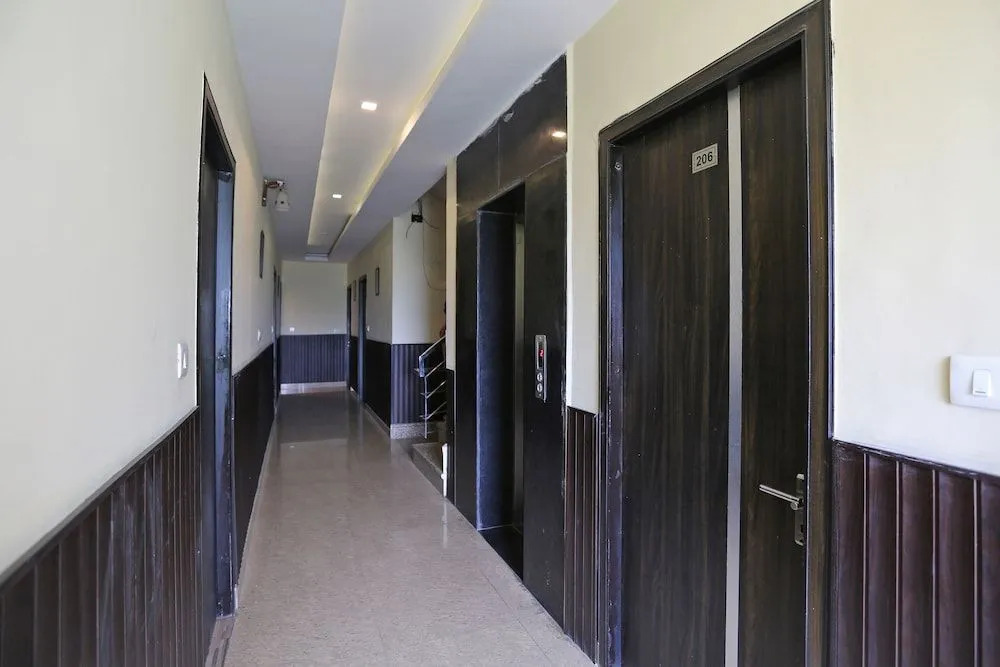 OYO 6976 Hotel Ganges Park