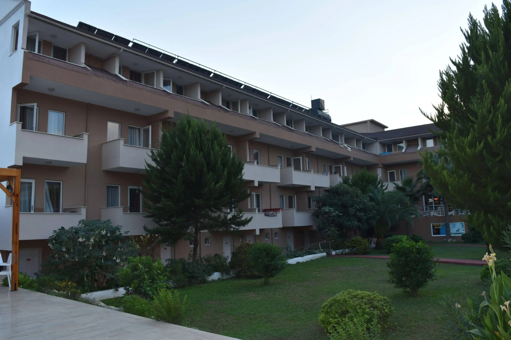 Ares Dream Hotel
