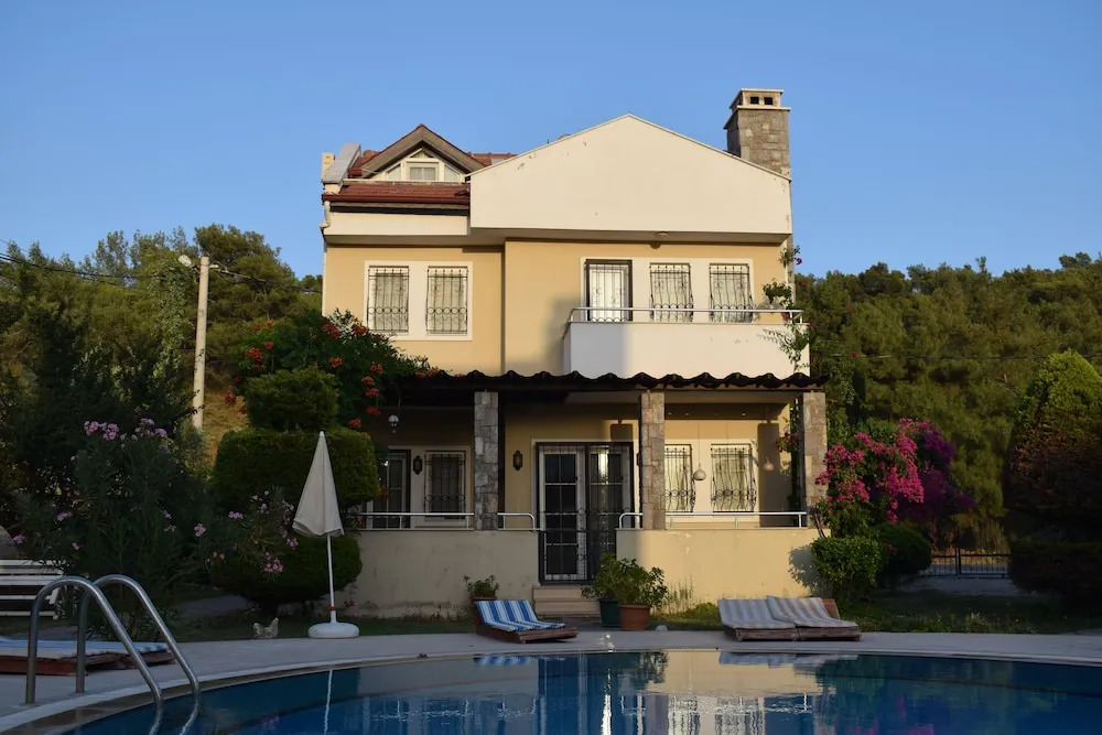 Yanar Villas