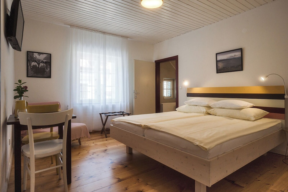 Wanderlust Boutique Rooms