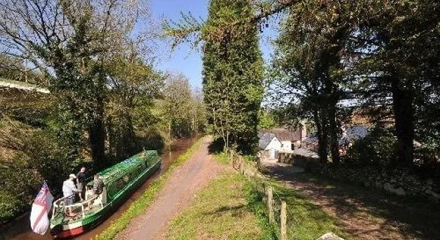Llanddetty Hall Farm