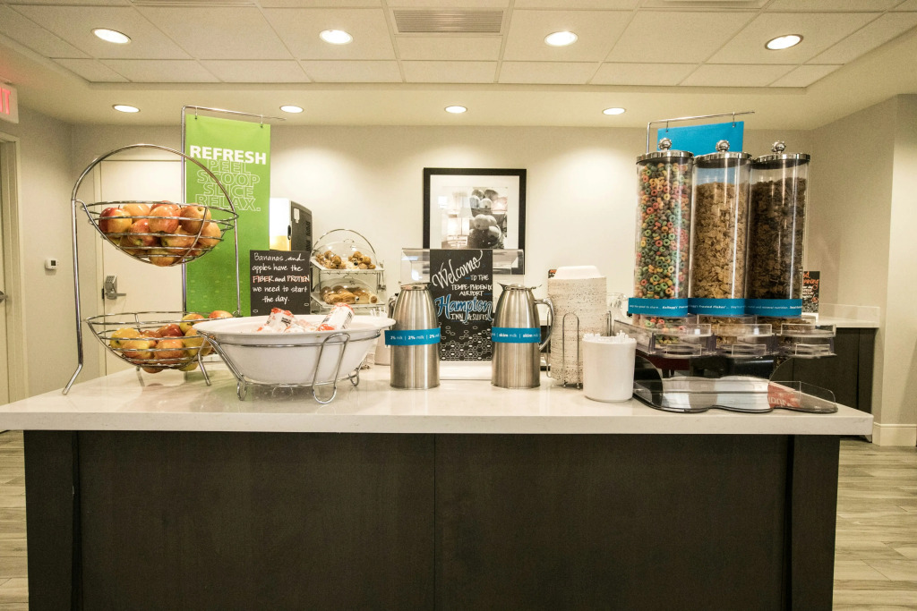 Hampton Inn & Suites Tempe/Phoenix Airport, Az
