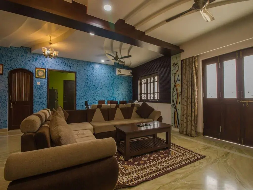 OYO 16497 Home Graceful 3BHK Parra
