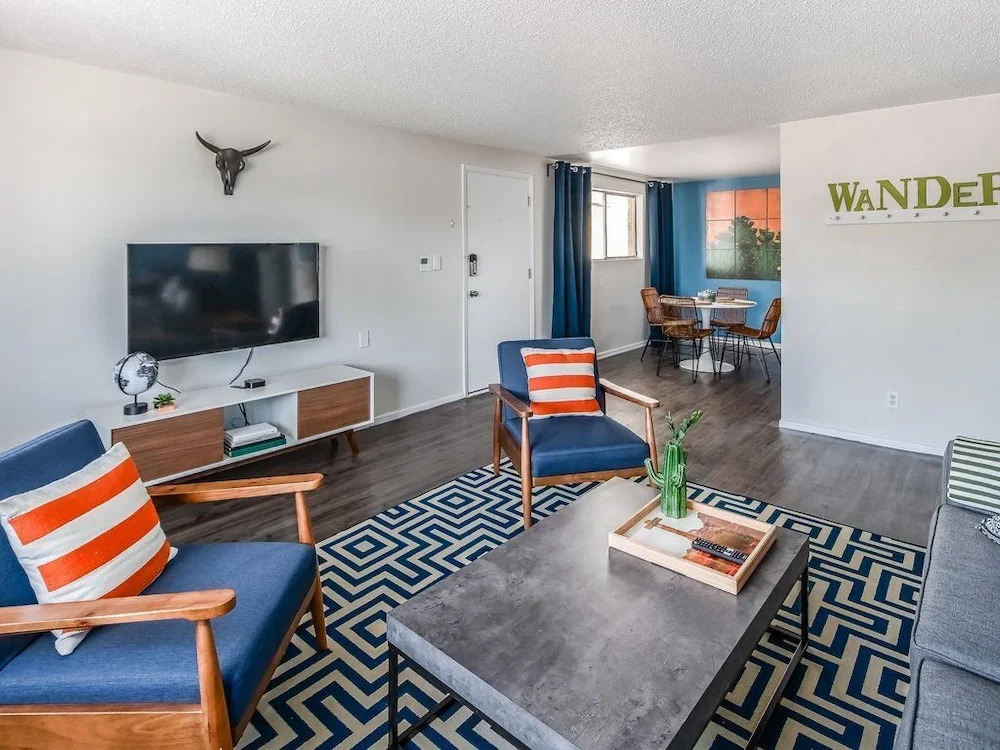 Charming 1BR With Pool by WanderJaunt