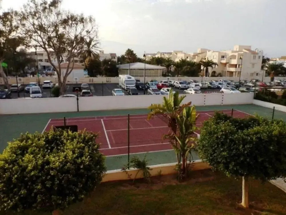 Apartment in Roquetas Near Playa Serena Beach