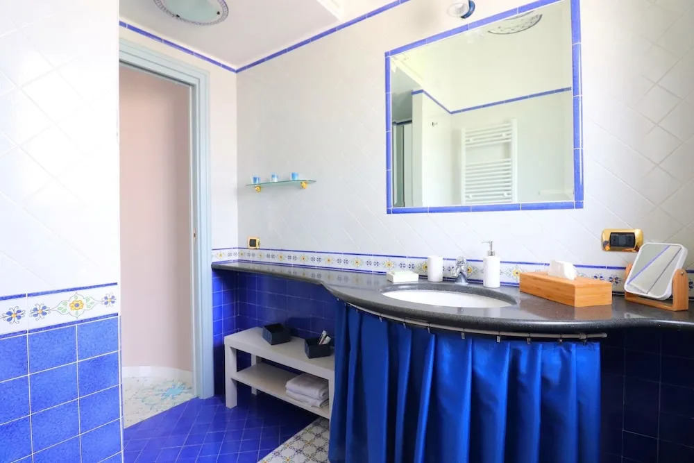 Alpa Suite