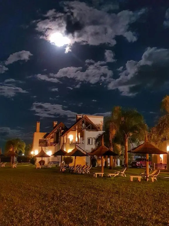 Terrazas de La Costa Apart Hotel