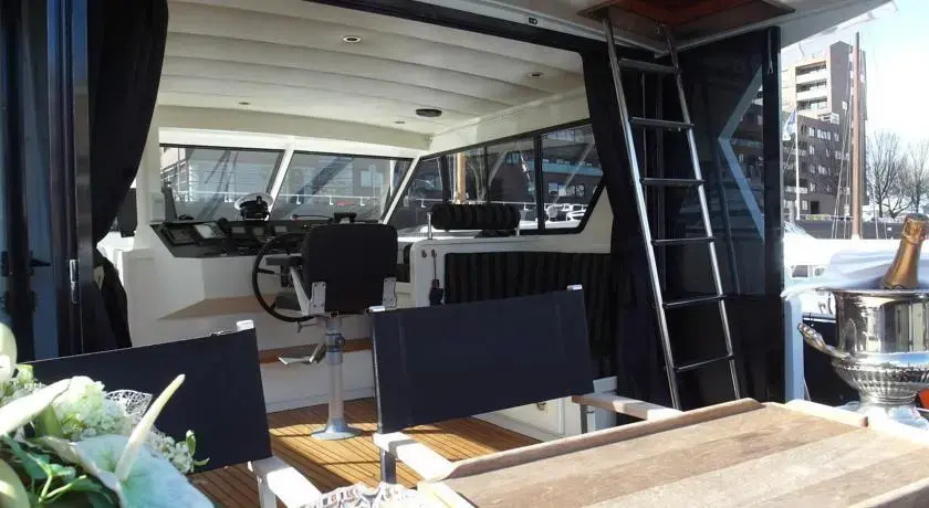 Dutch Yachthotel