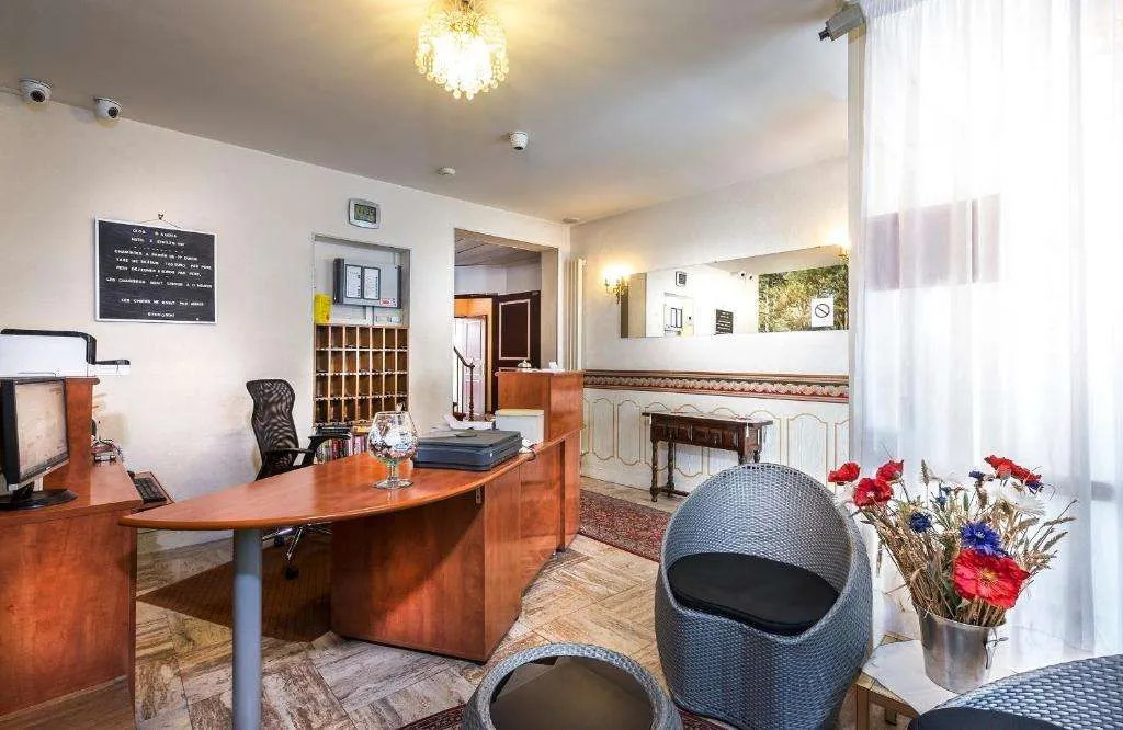 Hotel Le Clos dAlésia