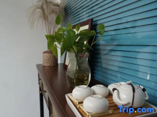 Tingqian Yuanhou Hostel