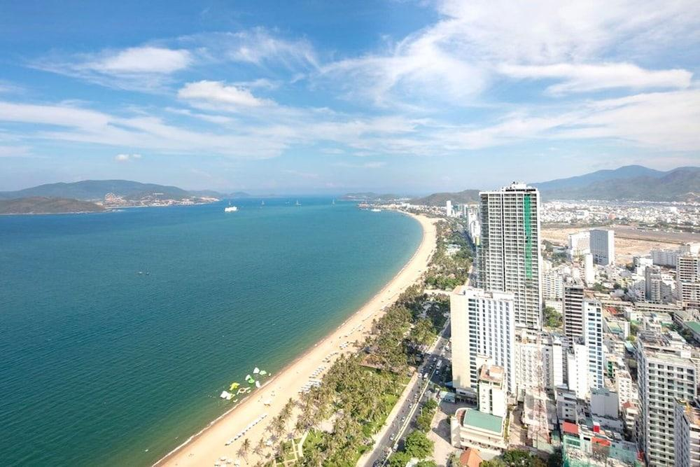 Thanh Long Hotel