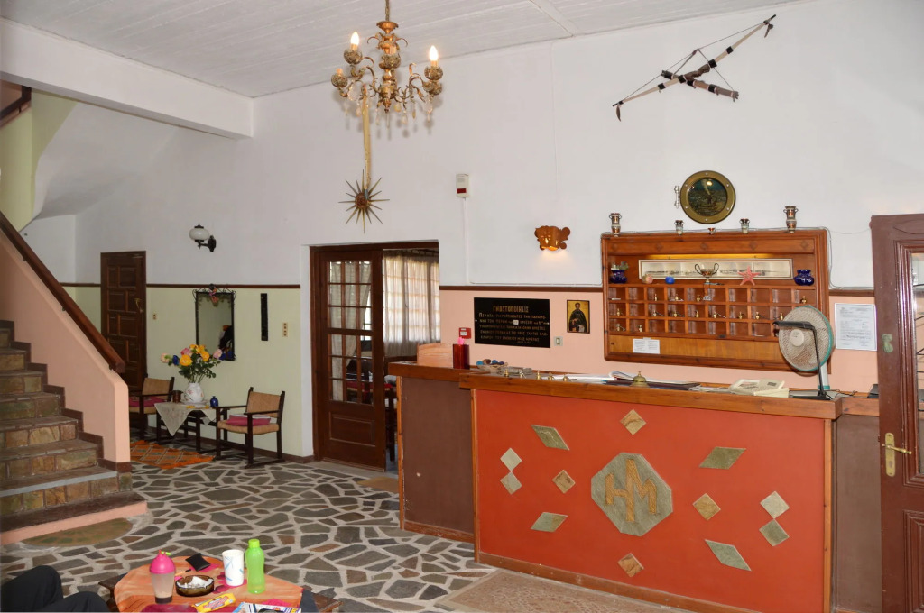 Miranta Hotel - Apartments & Studios