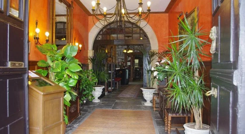 Hotel Palacio Carlos I