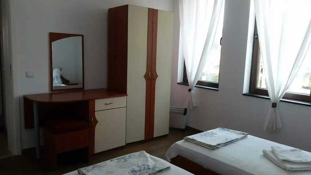 Inviting 1-bed Apartment in Aleksandrovo