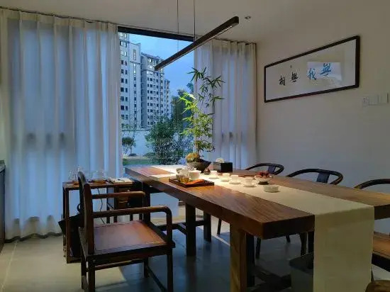 Taining Extraordinary Companion Mountain Residence