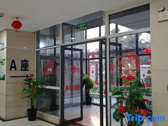 XYK HOME & BAR-Daily Coffee Night Wine Health Apartment (Xi'an City Wall Yongning Gate Subway Shop)