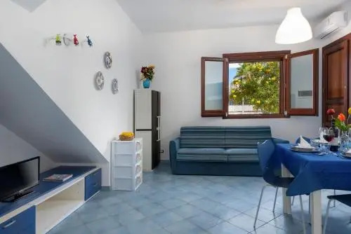 Voglia di mare Low cost/Mapo-Tamarindo