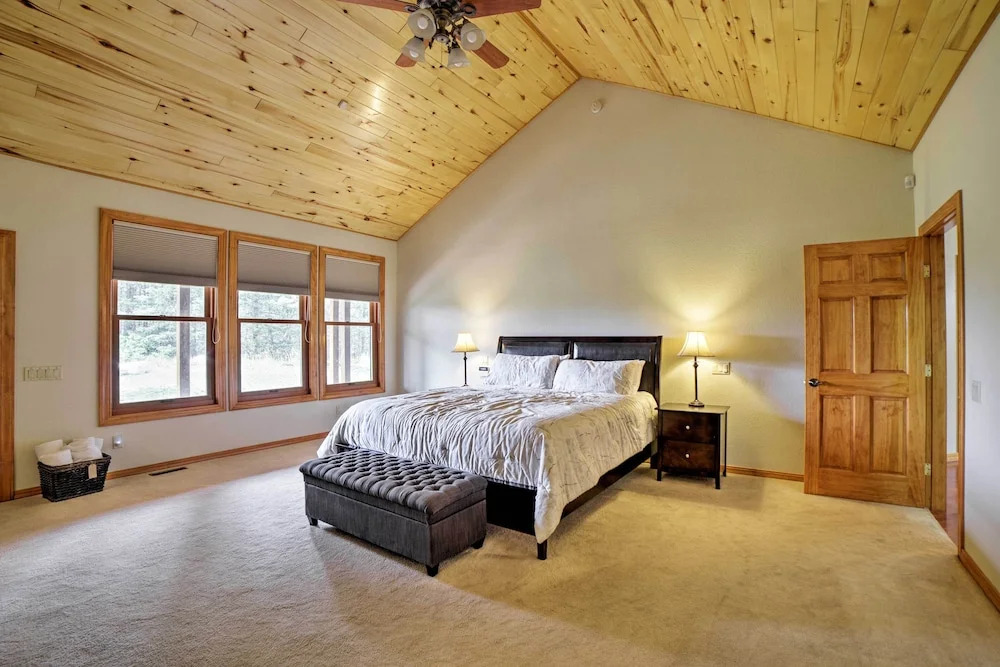 Pagosa Springs Home w/ Patio, Grill & Hot Tub!