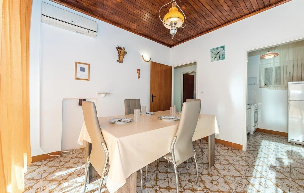 Amazing Apartment in Zaboric With 2 Bedrooms and Wifi