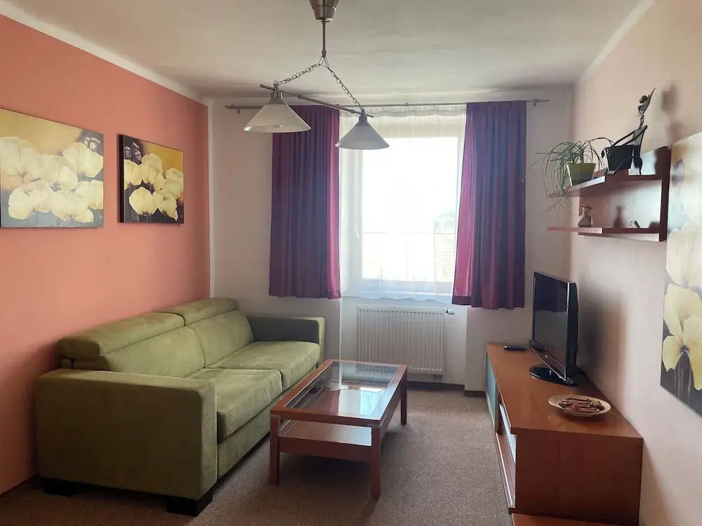 Hotel Ostrov Garni