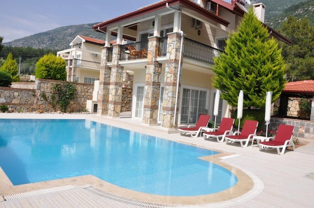 Ashella Villa by Angel Rentals