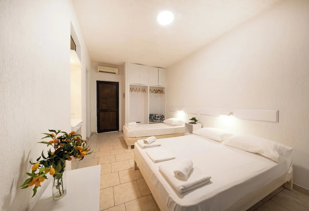 Le Mirage Hotel