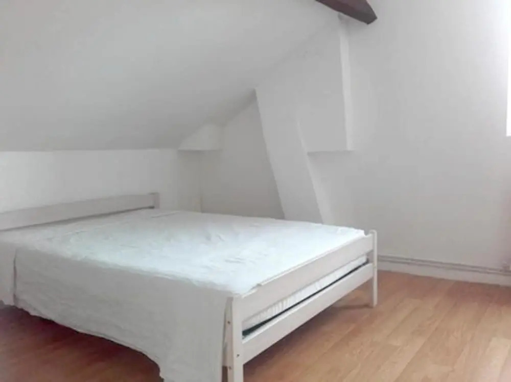 House With 3 Bedrooms in Dreux, With Enclosed Garden and Wifi