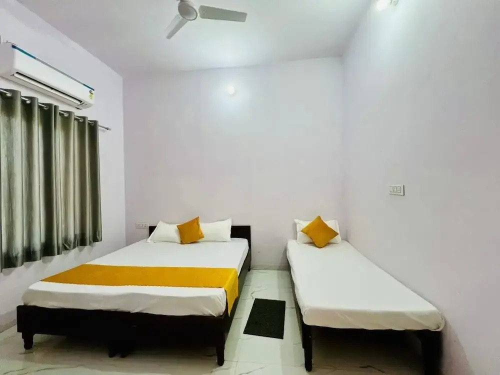 Kailash Inn